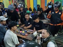 Sejumlah Remaja Surabaya Ketahuan Walkot Eri Saat Nongkong Tengah Malam