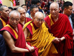 Video: Perayaan Ultah ke-90 Dalai Lama