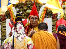 Doa di Dharamshala Rayakan Ulang Tahun Dalai Lama