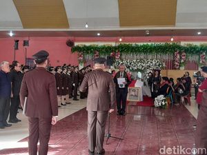 Jampidsus Melayat ke Tempat Duka Staf Kejari Simalungun yang Hanyut di Sungai