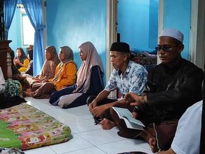 Harapan Keluarga Korban KMP Tunu Pratama Jaya Asal Pasuruan