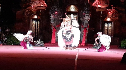 Komunitas Seni Kerta Yowana Pamer Tarian Lokal Desa Singakerta