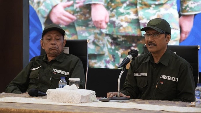 Menteri Sosial Saifullah Yusuf