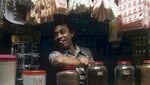 Potret Nostalgia Penjual Oncom dan Kacang di Pasar Kosambi Bandung 1980