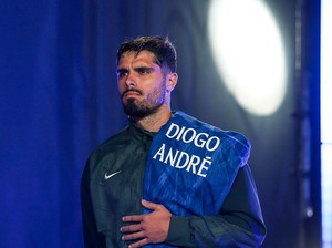 Pedro Neto Bertekad Juara Piala Dunia Antarklub demi Diogo Jota