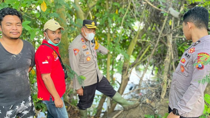 Penemuan mayat di pinggir bantaran Bengawan Solo Kecamatan Babat