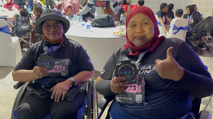 Penyandang disabilitas ikut Adhyaksa Night Run di TMII