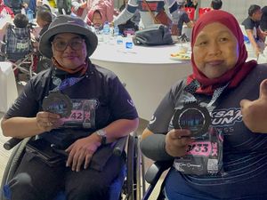 Video: Bahagianya Penyandang Disabilitas Ikut Adhyaksa Night Run 2025