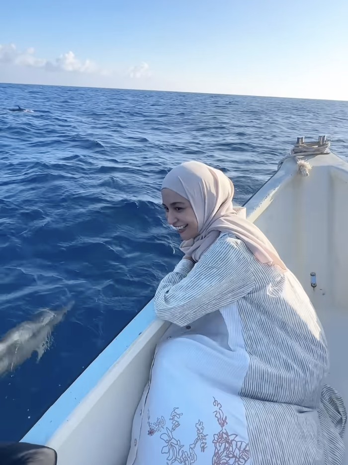 Shireen Sungkar Shireen Sungkar liburan ke Sabang, Aceh.