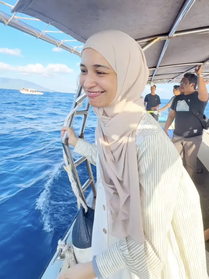 Shireen Sungkar liburan ke Sabang, Aceh.