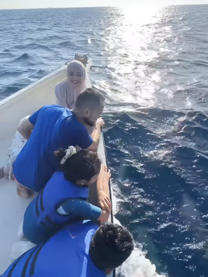 Shireen Sungkar Shireen Sungkar liburan ke Sabang, Aceh.