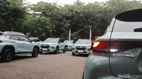 Suzuki Fronx diproduksi secara lokal di Indonesia. Sementara harganya mulai dari Rp 259 jutaan hingga Rp 319 jutaan on the road Jakarta. Foto: Septian Farhan Nurhuda/detik.com