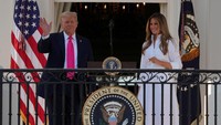 Aturan ini akan mendanai kebijakan keras Trump soal imigrasi, menjadikan pemotongan pajak tahun 2017 bersifat permanen, serta diperkirakan akan menyebabkan jutaan warga Amerika kehilangan asuransi kesehatan. REUTERS/Leah Millis