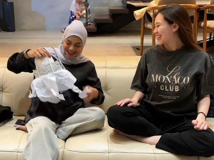 Aurel Hermansyah dan Aaliyah Massaid