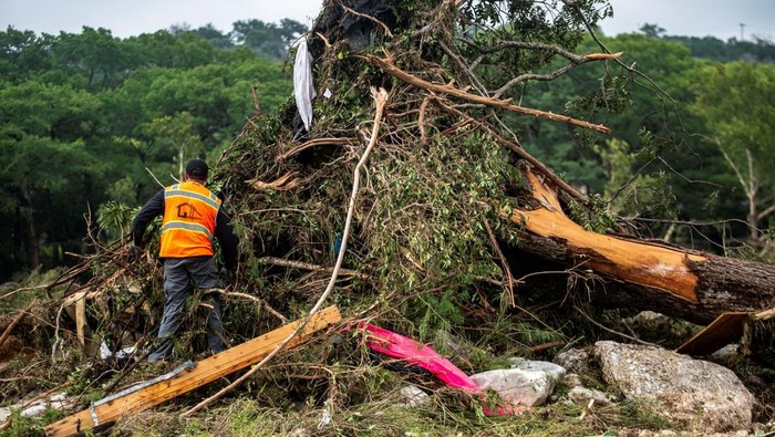 Tinjau Lokasi Banjir Bandang Texas, Trump Ngaku Terkejut