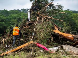 Tinjau Lokasi Banjir Bandang Texas, Trump Ngaku Terkejut