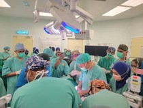 Momen Dokter di Malaysia Sukses Operasi Bayi Kembar Siam Langka, Prosesnya 13 Jam