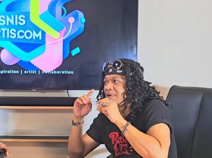 Candil Tercerahkan Usai Isi Podcast Edutainment