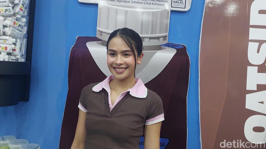 Cara Maudy Ayunda Bangkitkan Mood Kala Sibuk