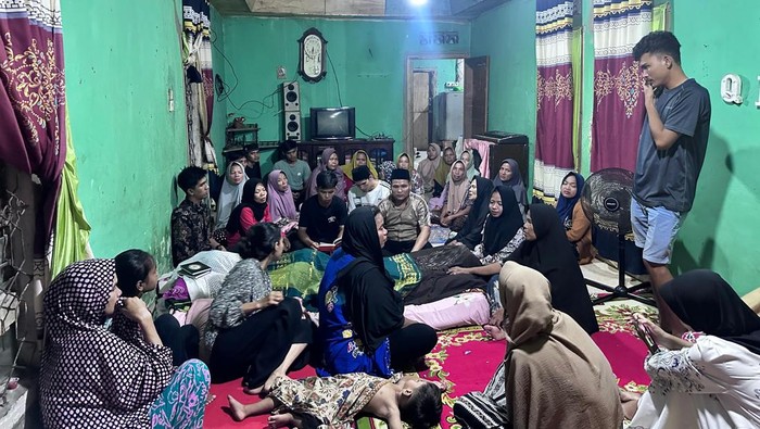 Jasad penambang emas ilegal di Bungo, Jambi, telah dievakuasi ke rumah duka