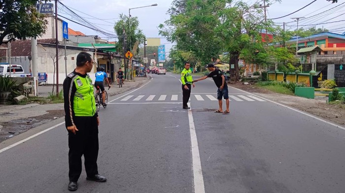 Lokasi kecelakaan motor dan truk menewaskan 1 orang di Jalan Raya Wonoayu, Sidoarjo Sabtu (5/7/2025)