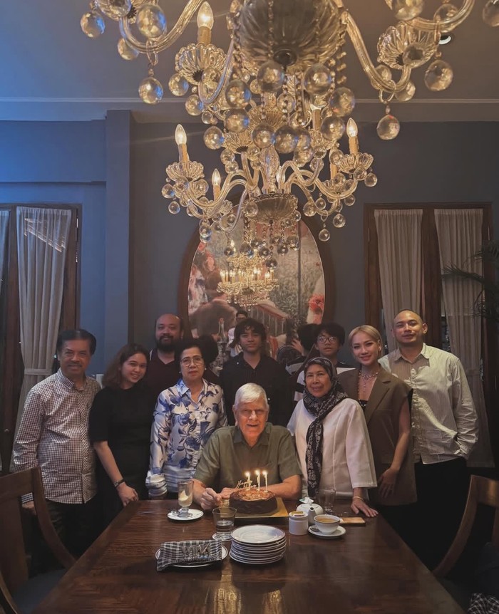 Keakraban BCL dan Tiko Aryawardhana saat Rayakan Ultah Ayah Ashraf