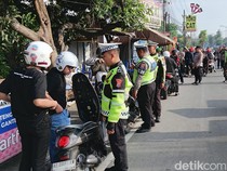 Puluhan Pesilat Konvoi ke Acara Suran Agung PSHW Madiun Diputar Balik