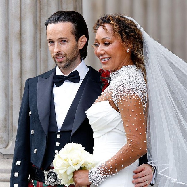 Foto: Mel B Spice Girls Menikah Lagi, Suami Ke-3 Seorang Penata Rambut