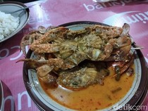 Uji Nyali Menikmat Rajungan Remason yang Super Pedas di Tuban