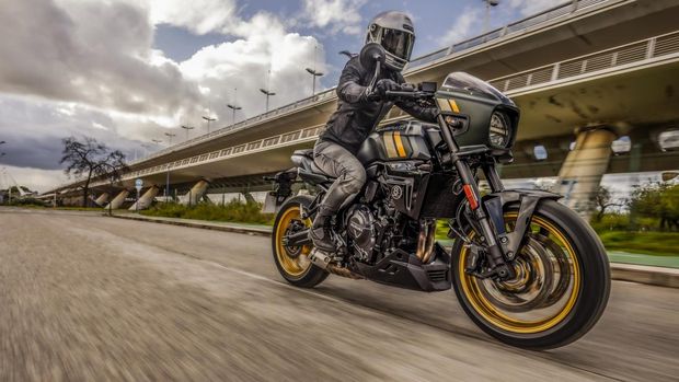 Suzuki GSX 8T dan GSX 8TT Resmi Meluncur di Pasar Eropa