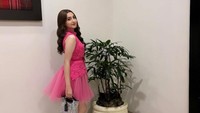 Amanda Lucson mengaku tak menjaga badan selama berkarier di dunia entertainment. Aku suka makan orangnya, aku suka Indomie, suka naikin mood aku dengan ngemil sambil nenangin diri sendiri, tuturnya. (Foto: dok Instagram amandalucson)