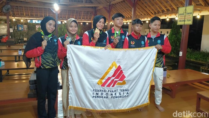 Atlet panjat tebing saat tiba di Ponorogo