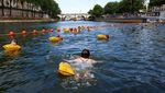 Berenang di Sungai Seine Dekat Eiffel Kini Jadi Kenyataan