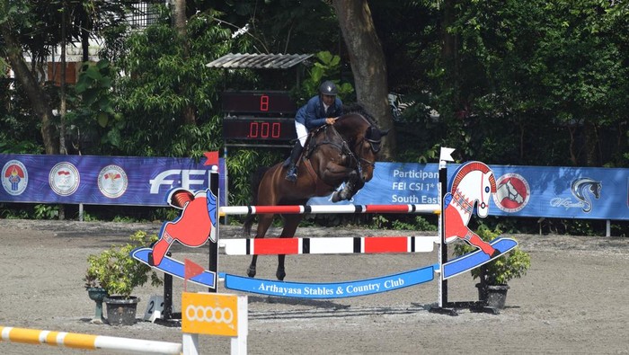 Atlet berkuda Dirga Wira Ramadan Sahputra baru saja menjuarai FEI CSIW 1* League Final Indonesia Grand Prix 2025