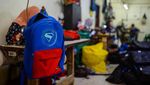 Geliat Industri Tas Rumahan Jelang Tahun Ajaran Baru