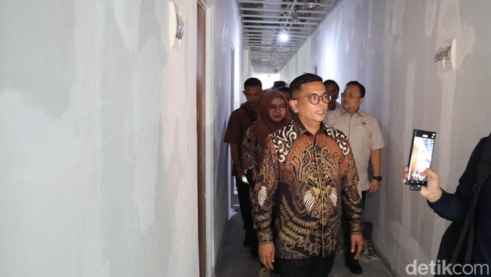 Gubernur Banten Andra Soni Tinjau Pembangunan Sekolah Rakyat di Tangerang Selatan