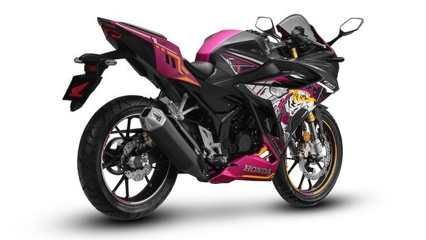 Honda CBR150R CyberRoar Edition