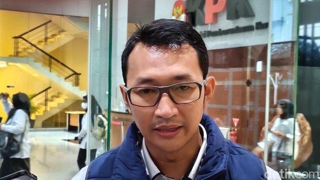 Khofifah Diperiksa Besok tapi Tidak di Gedung KPK