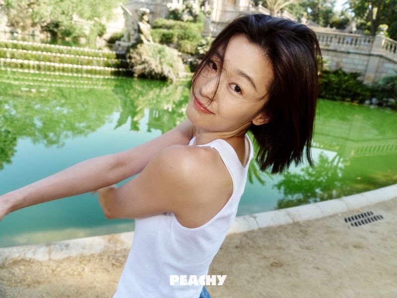 Foto profil Jun Ji Hyun di manajemen baru PEACHY Company.