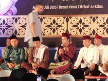 Kapolda Riau Hadiri Akikah Putra UAS, Ikut Gunting Rambut Sadeem