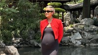 Boys sih kayaknya nih, ungkap akun etrsee****. Tapi kayaknya boys ya gak sieh, terang akun dgter***. wow kece banget deh ini, papar akun duer****. Foto: dok instagram Kimmy Jayanti