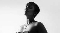 Postingan itu langsung mendapatkan komentar dari netizen. Mereka mengaku penasaran, dengan jenis kelamin anak ketiga Kimmy Jayanti dengan jenis kelamin anak ketiga model tersebut. Foto: dok instagram Kimmy Jayanti