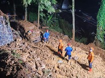 Korban Longsor di Puncak Bogor Belum Ditemukan, Pencarian Dilanjut