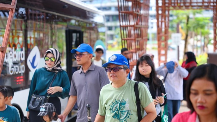 Kunjungan Warga ke IKN