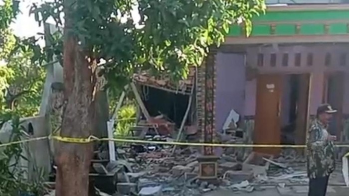 Ledakan dahsyat di Pasuruan