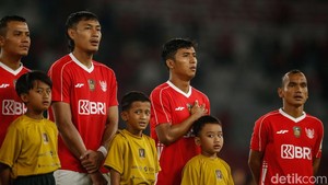 Piala Presiden merupakan turnamen sepak bola pramusim yang diselenggarakan Persatuan Sepak Bola Seluruh Indonesia (PSSI). Piala Presiden tahun ini diikuti oleh 4 tim dari Indonesia dan 2 tim internasional.
