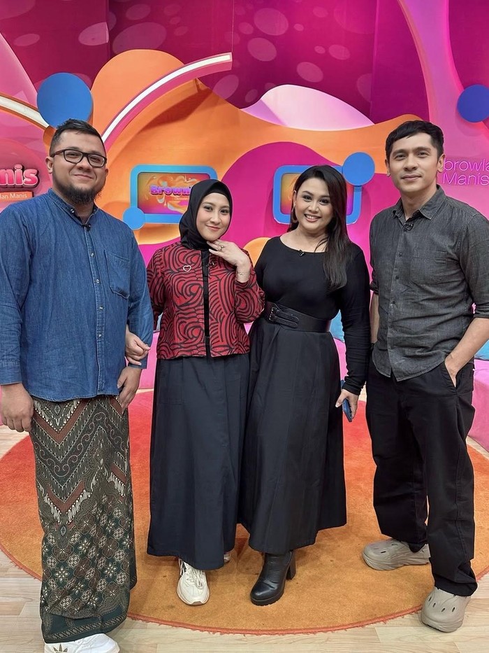 Nia dan Adit AFI