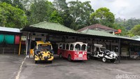 Area kantin dan bus wisata Sidomba Kuningan