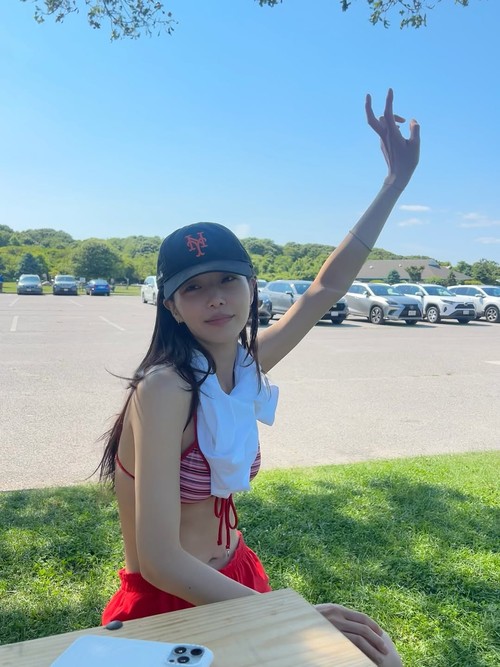 Aktris Korea Selatan Park Gyu Young dalam foto yang diunggah ke media sosial pribadinya.