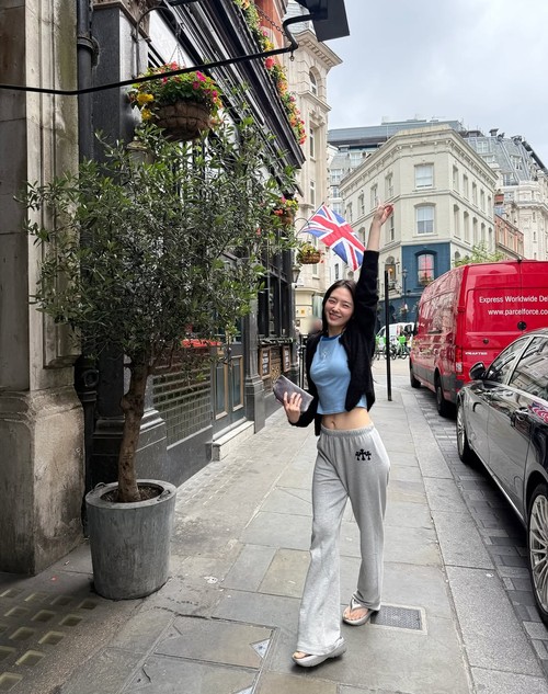 Aktris Korea Selatan Park Gyu Young dalam foto yang diunggah ke media sosial pribadinya.